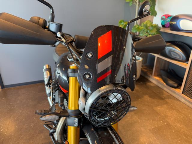 スクランブラー400XC 新型車 スポ―クホイール スクリーン ハイマッドガード エンジンガード サンプガード