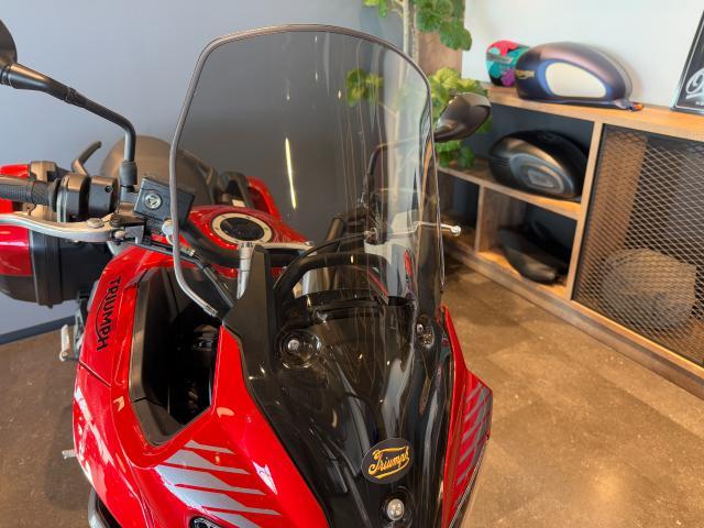 タイガースポーツ660 正規ディーラー認定中古車 左右パニア クイックシフター セミスモークスクリーン スタンドパッド