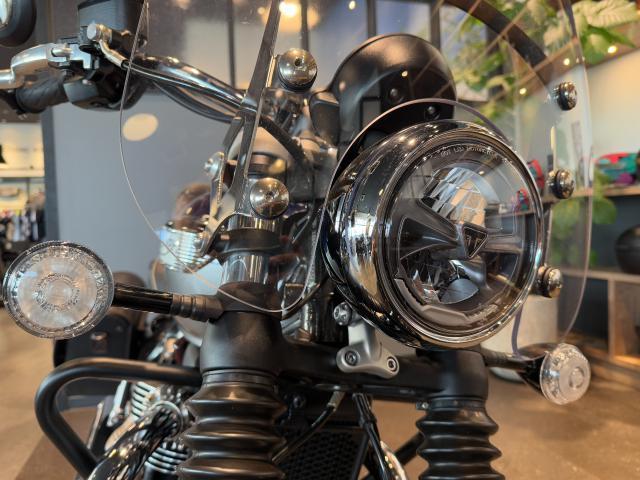 ボンネビル スピードマスター 正規ディーラー認定中古車 新車保証残有り 純正オプション多数装備 スクリーン サイドバッグ