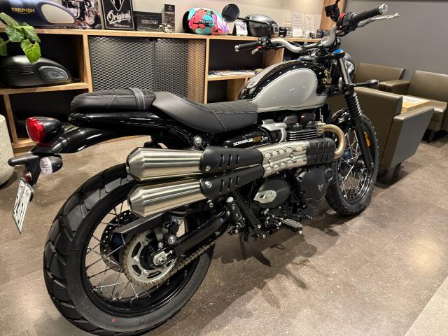 スクランブラー900 ICONエディション 限定モデル 正立フォーク サンプガード ラジエーターガード アップマフラー