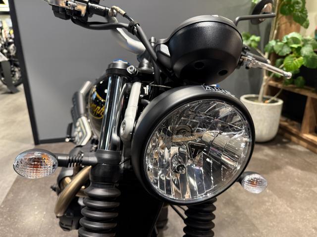 スクランブラー900 ICONエディション 限定モデル 正立フォーク サンプガード ラジエーターガード アップマフラー