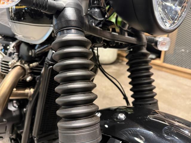 スクランブラー900 ICONエディション 限定モデル 正立フォーク サンプガード ラジエーターガード アップマフラー