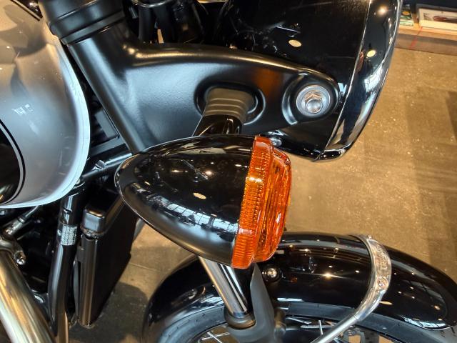 ボンネビルT100 アイコンエディション 正規ディーラー認定中古車適応 新車保証残有り ブレンボ ABS 水冷エンジン