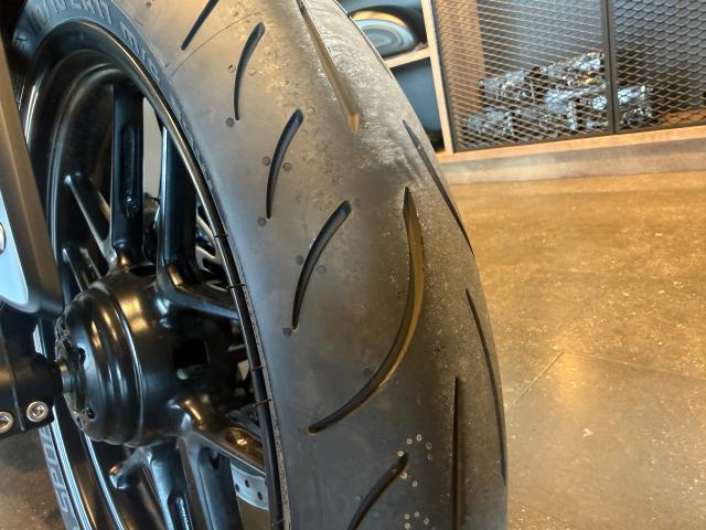スピード400 新車保証残あり カスピアンブルー バーエンドミラー 倒立フォーク BYBREキャリパー