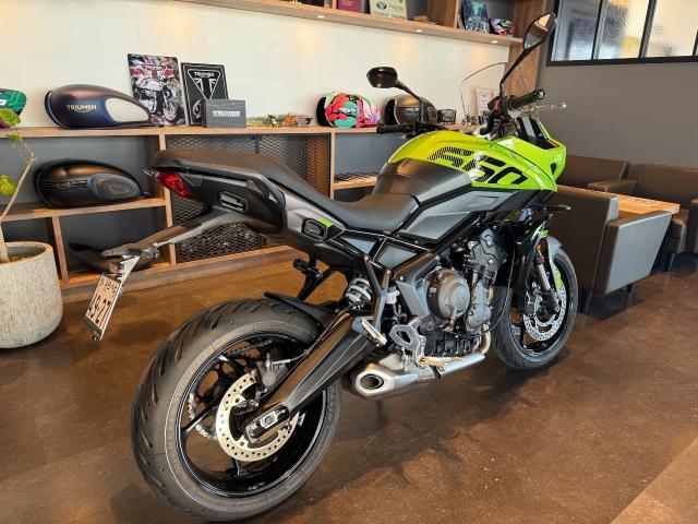 タイガースポーツ660 新車保証残あり ルーレットグリーン クルーズコントロール 可動スクリーン シフトアシスト 