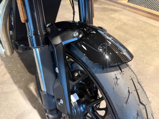 スラクストン400 パールメタリックホワイト／ストームグレー バーエンドミラー シングルシートカウル グラブバー