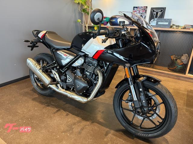 スラクストン400 ファントムブラック／アルミニウムシルバー バーエンドミラー シングルシートカウル グラブバー