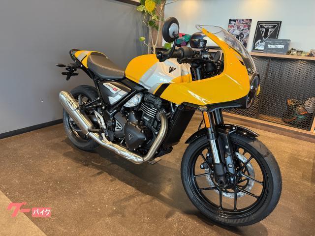 スラクストン400 メタリックレーシングイエロー／アルミニウムシルバー バーエンドミラー シングルシートカウル グラブバー