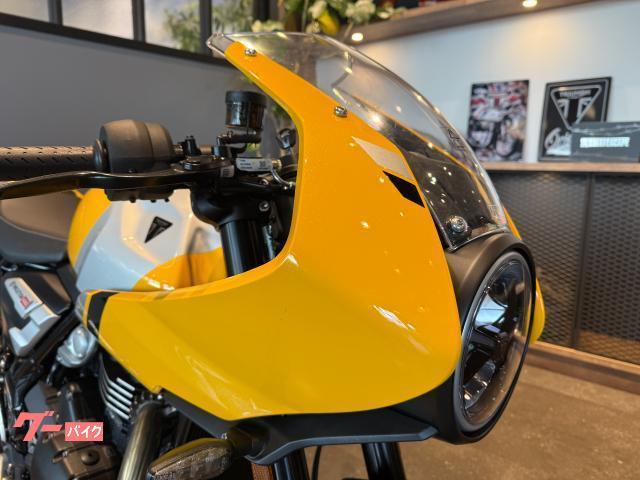 スラクストン400 メタリックレーシングイエロー／アルミニウムシルバー バーエンドミラー シングルシートカウル グラブバー