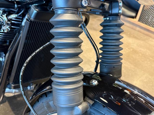 ボンネビルT120 正規ディーラー認定中古車 ストーングレー センタースタンド ドレッサーバー タンクパッド