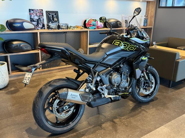 タイガースポーツ800 新車保証残あり アクラポビッチマフラー グラブバー クイックシフター クルーズコントロール