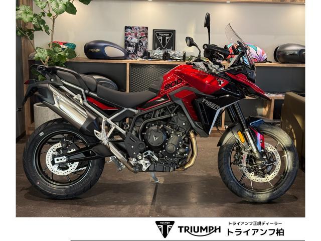 タイガー900GT カーニバルレッド／サファイアブラック シート高調整可能 グリップヒーター クルコン USB電源ソケット