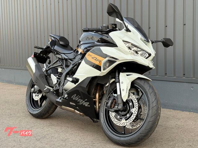 4Aです！ 2026 Ninja ZX-4R SE モーターサイクル |株式会社カワサキ