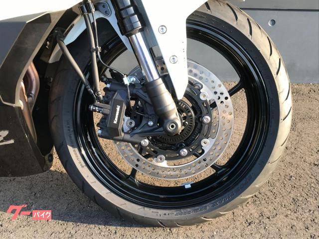 カワサキ ニンジャZX－4R センターラムエアシステム ショーワ製