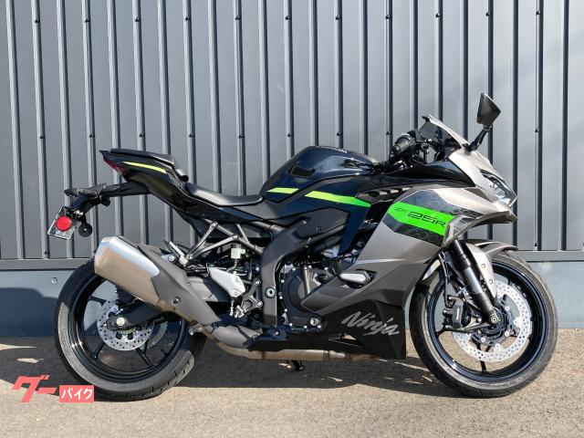 カワサキ Ninja ZX－25R パワーモード装備 ショーワ製SFF