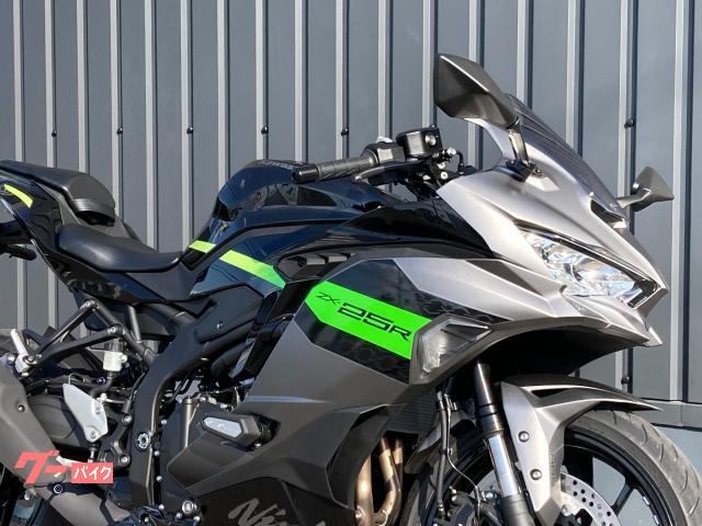 カワサキ Ninja ZX－25R パワーモード装備 ショーワ製SFF