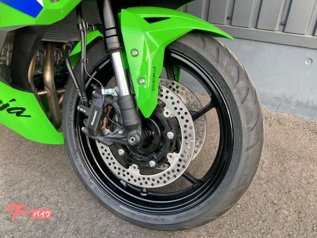 カワサキ Ninja ZX－4RR レーシンググラフィック センター