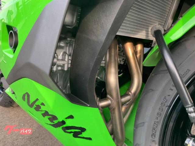 カワサキ Ninja ZX－4RR レーシンググラフィック センター