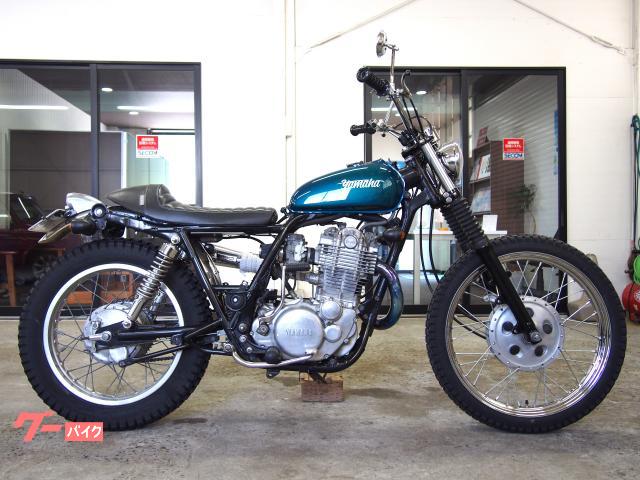 ＳＲ４００ボバースクランブラーブラットトラッカースタイルフルカスタム左出しアップマフラースクランブラーハンドルミニタンクブロックＴ