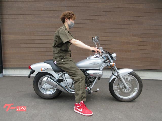 な225　②　ホンダ　マグナ50　MAGNA　AC13　純正シート マグナ50 シート △A3275！AC13 ホンダ  AC09E  MAGNA キャブ車