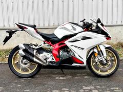 ホンダ　ＣＢＲ２５０ＲＲ・ＭＣ５１・マイナーチェンジ後・クイックシフター　ＡＢＳ