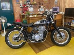 ヤマハ　ＳＲ４００　２型　ビンテージトラッカー　スクランブラーカスタム