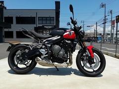 ＴＲＩＵＭＰＨ　トライデント６６０