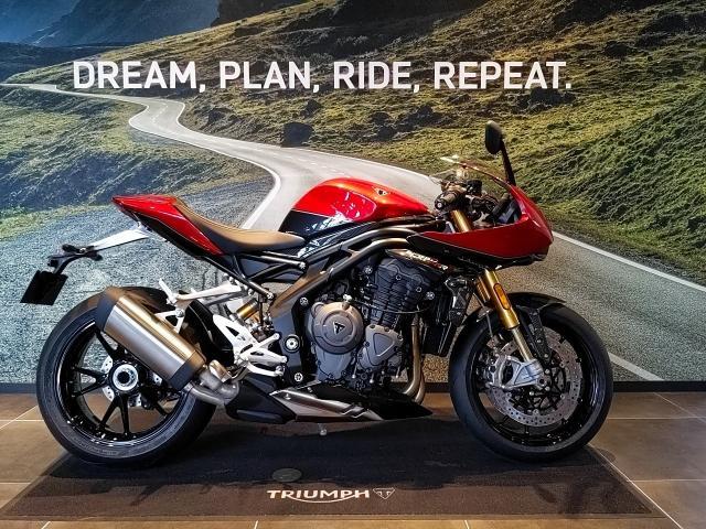 スピードトリプル1200RR