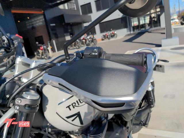 スクランブラー1200Xアップフェンダー
