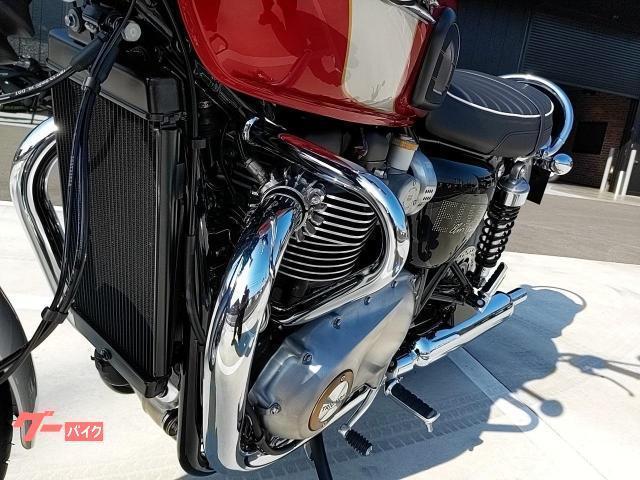 ボンネビルT120エルビスプレスリーリミテッドエディション新車 オプション部品付き