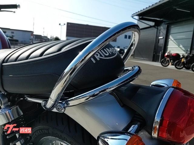ボンネビルT120エルビスプレスリーリミテッドエディション新車 オプション部品付き