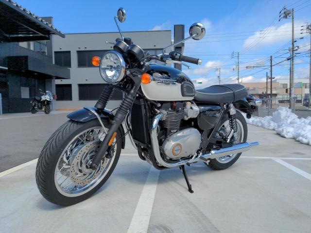 ボンネビルT120