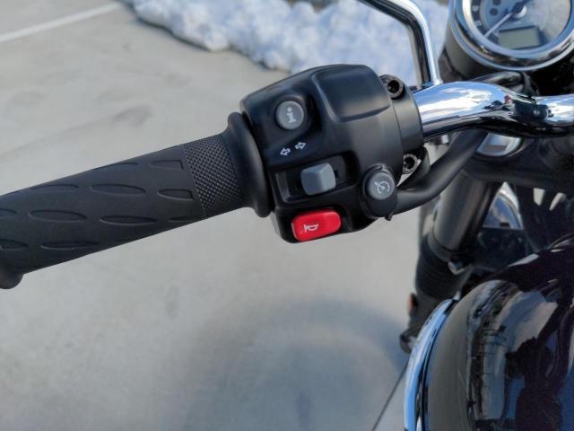 ボンネビルT120