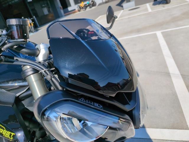 ストリートトリプル765RS