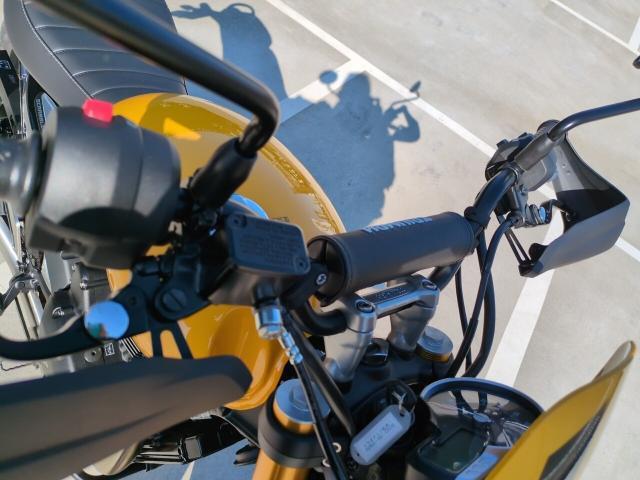 スクランブラー400XC