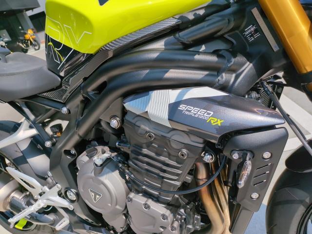スピードトリプル1200RX