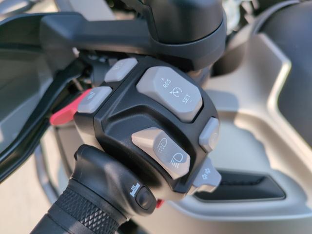 タイガー1200ラリー エクスプローラー