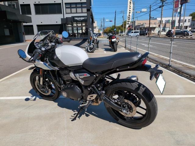 スラクストン400