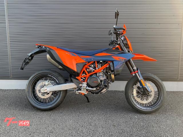 ６９０ＳＭＣ　Ｒ　２０２６モデル