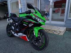 カワサキ　Ｎｉｎｊａ　ＺＸ−２５Ｒ