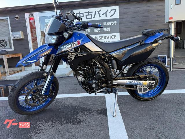 ＤトラッカーＸ　社外マフラー　スマホホルダー装備