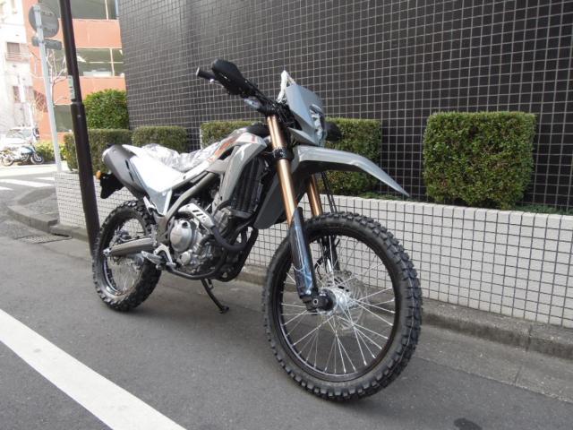 ホンダ CRF250L 2023モデル スウィフトグレー｜モト
