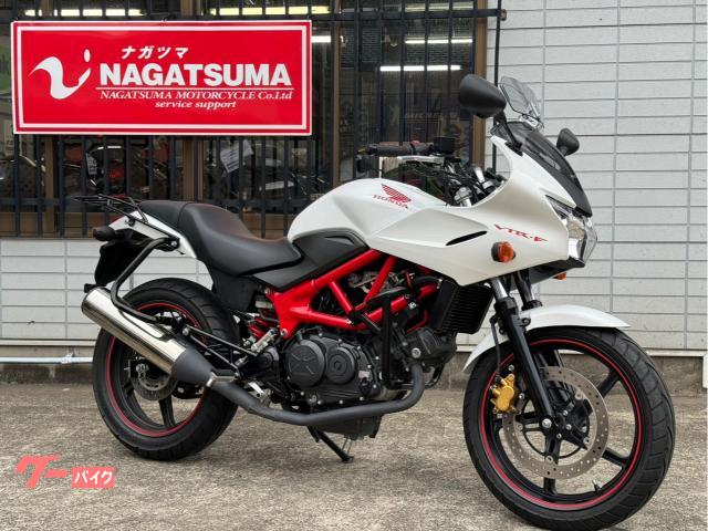 ＶＴＲ２５０Ｆ　エンジンガード　リアキャリア　ＵＳＢ電源