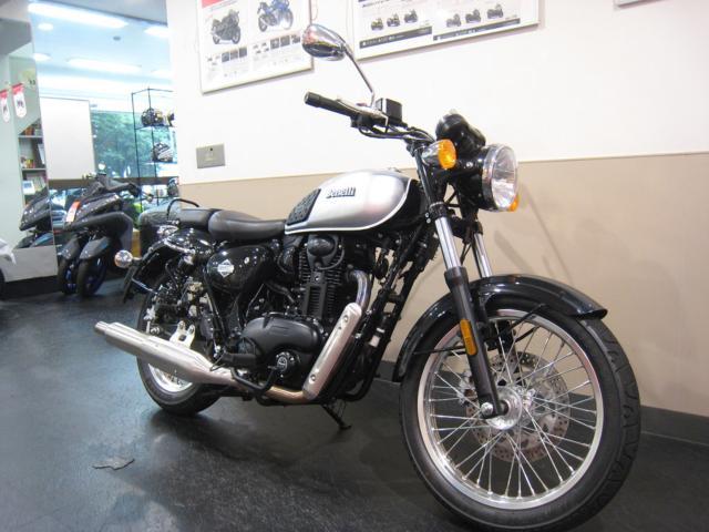 BENELLI 400 — миниатюра 2