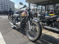 ＴＲＩＵＭＰＨ　Ｔ１４０ボンネビル