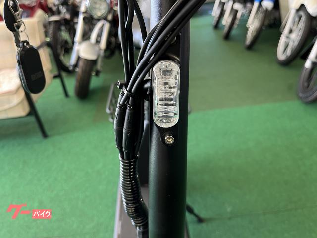 電動スクーター 特定小型原動機付自転車 サンエンペラーSS1