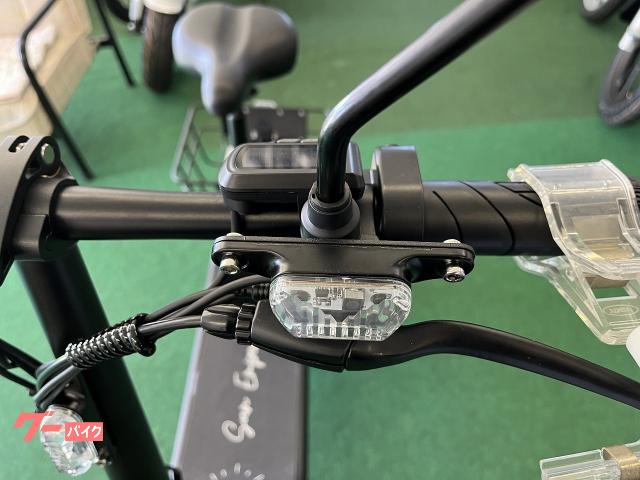 電動スクーター 特定小型原動機付自転車 サンエンペラーSS1 電動スクーター 特定小型原動機付自転車 サンエンペラーSS1