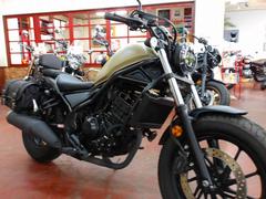 ホンダ　レブル２５０　全灯火類ＬＥＤモデル　サイドバッグ　バックレスト　グリップヒーター