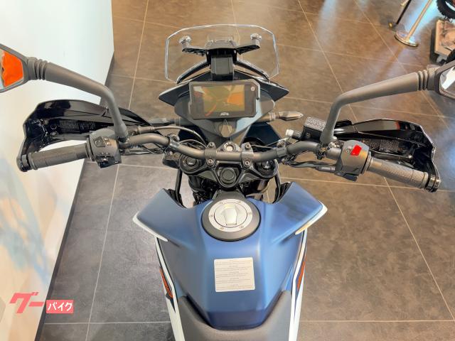 KTM 250アドベンチャー 未使用車 AKRAPOVICマフラー