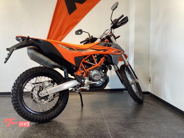 アクラポビッチ　KTM690エンデューロR 汎用品 アクラポビッチ KTM690エンデューロR 汎用品 KTM 690 Akrapovic